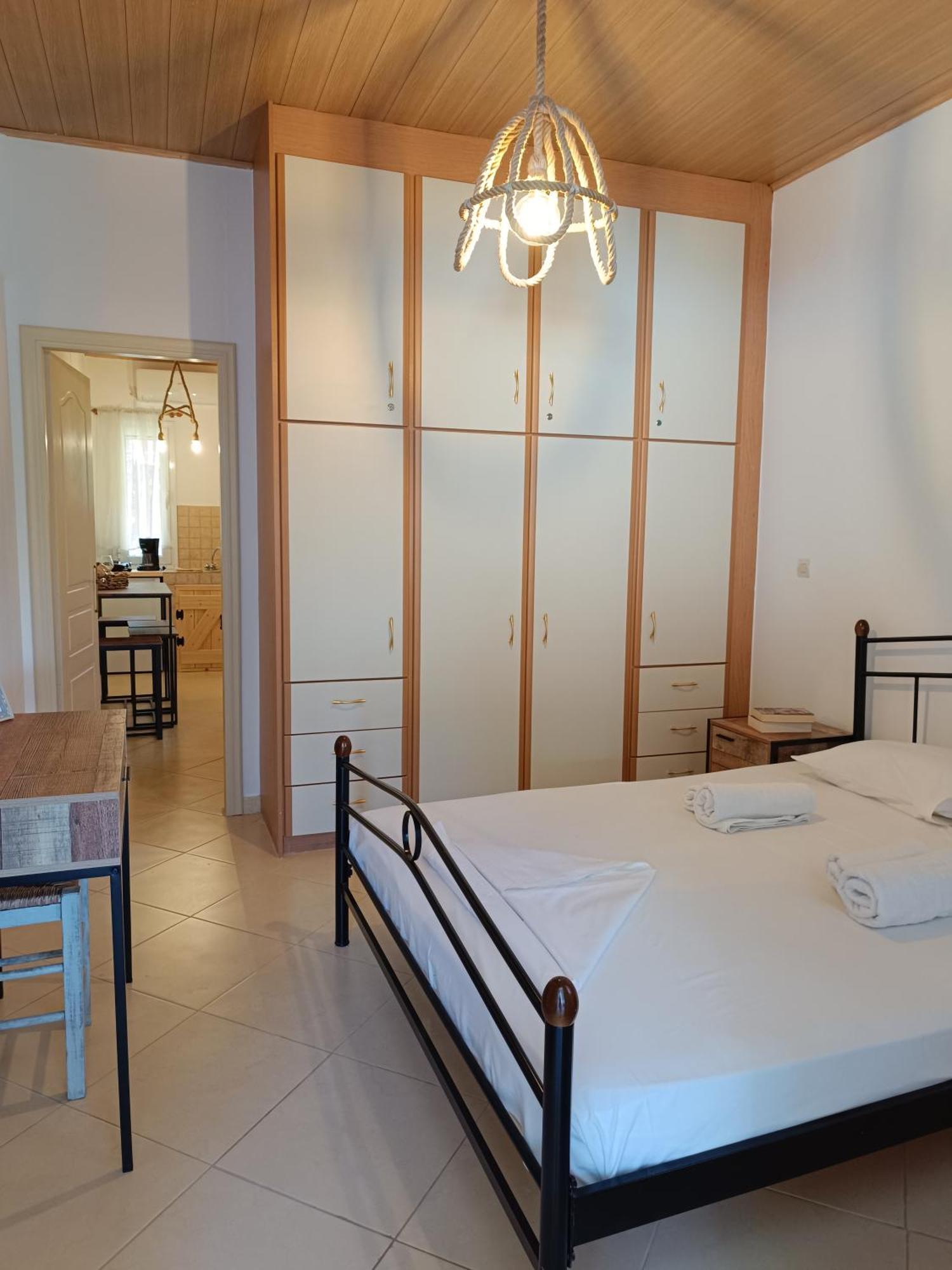 Athina Studio Apartments Kerveli Exteriör bild