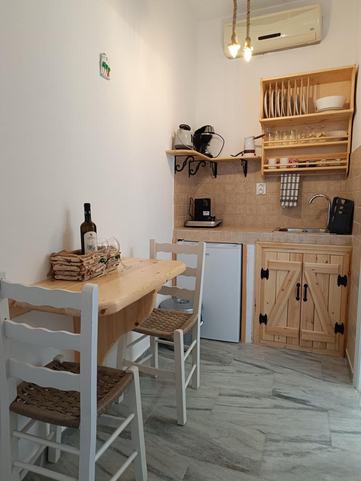 Athina Studio Apartments Kerveli Exteriör bild