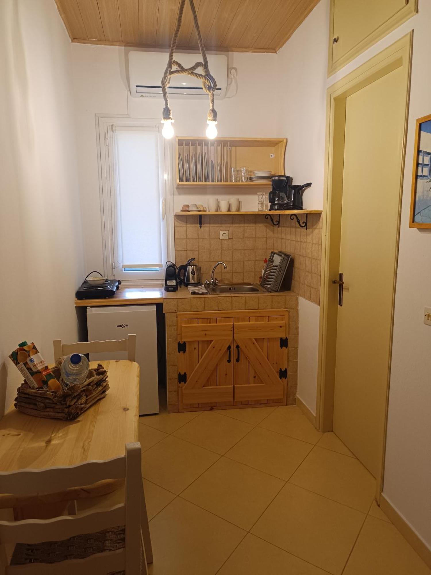 Athina Studio Apartments Kerveli Rum bild